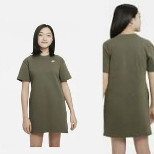 NWT Nike Big Girl's Green Pocket T-Shirt Dress